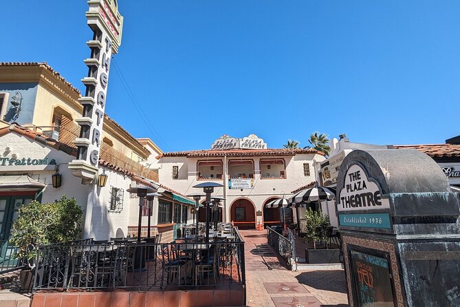 Palm Springs Scavenger Hunt Walking Activity and Game - Sum Up