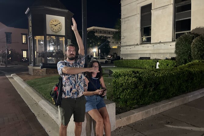 Pensacola Love in the City Date Tour & Scavenger Hunt - Sum Up