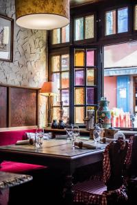 Relais and Châteaux Le Chambard - Frequently Asked Questions