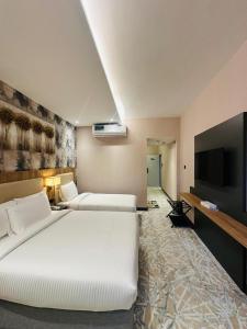 SKY PARK HOTEL - Safety and Accessibility