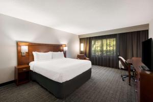 Sonesta Select San Jose Airport - Additional Information