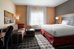 TownePlace Suites Fresno Clovis - Nearby Attractions and Sights