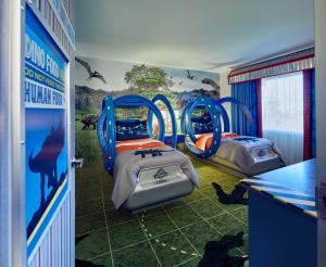 Universals Loews Royal Pacific Resort - Additional Services and Charges