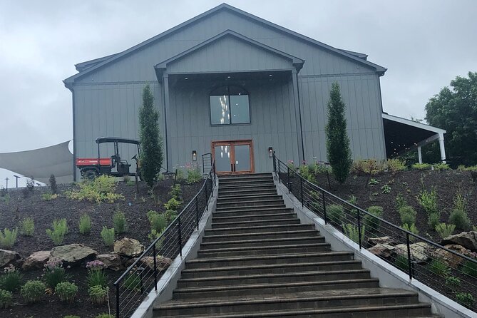 Virginia Winery Excursion By Luxury Vehicle 2-Wineries - Sum Up