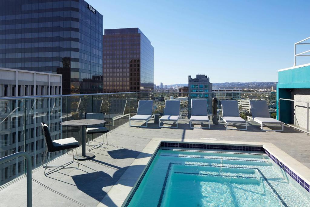 AC Hotel by Marriott Beverly Hills - Good To Know