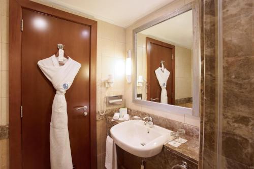 Al Rawda Arjaan by Rotana, Abu Dhabi - About Your Stay