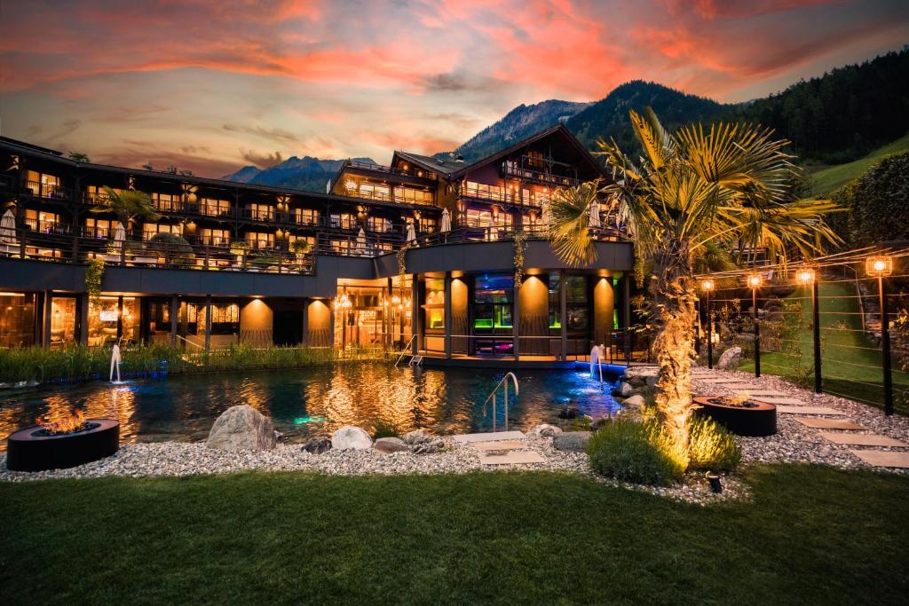Andreus Resorts Review