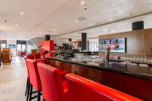 Bastion Hotel Eindhoven Waalre - Good To Know