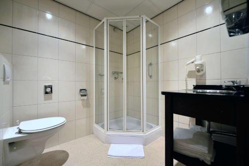 Best Western Dam Square Inn - Good To Know