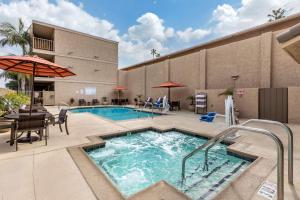Best Western Plus Anaheim Inn - Good To Know