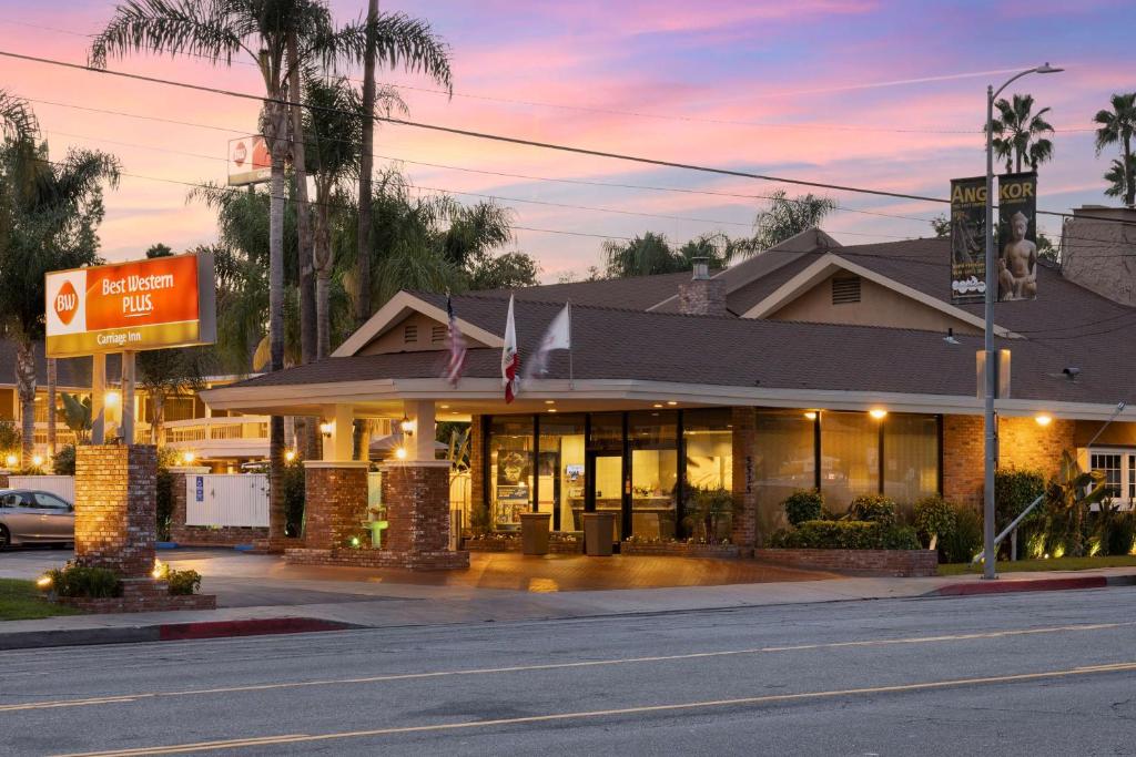 Best Western Plus Carriage Inn - Good To Know