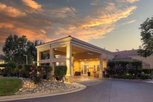 Best Western Plus Dixon Davis - Good To Know