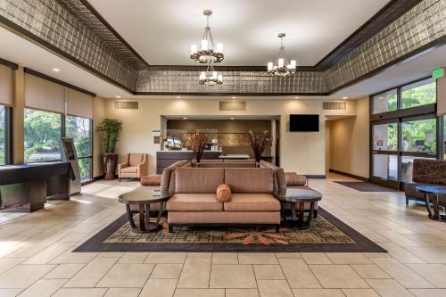 Best Western Plus Garden Court Inn - Good To Know