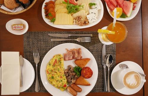 Blue Beach Tower The Walk JBR Review