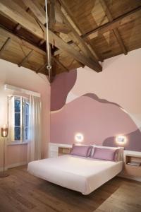 Casa Clat - Good To Know