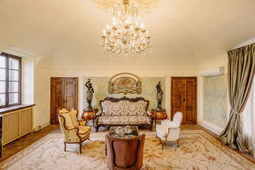 Casalborgone Castle - Good To Know