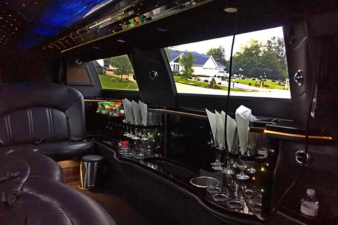 Chicago 2-Hour Sightseeing Transfer by Luxury Stretch Limo - Overview of the Experience