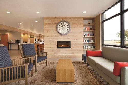 Country Inn & Suites by Radisson, Dixon, CA - UC Davis Area - Good To Know