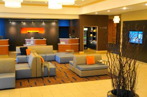 Courtyard by Marriott Baldwin Park - Good To Know