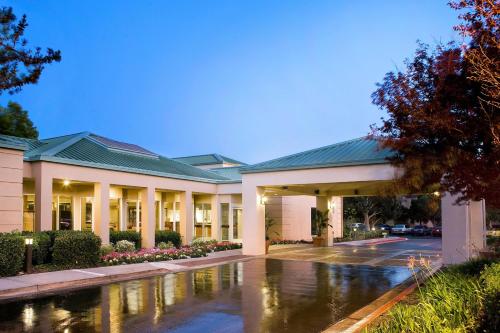 Courtyard by Marriott San Mateo Foster City - Good To Know
