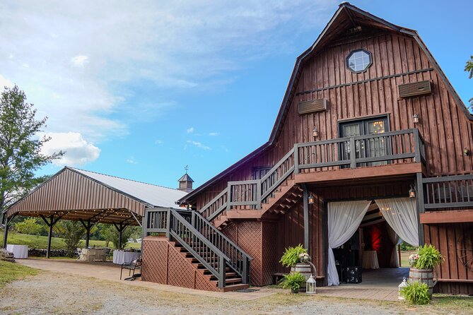 Cozy Farm Experience With Wagon Wheels and Acoustic Meal - Good To Know