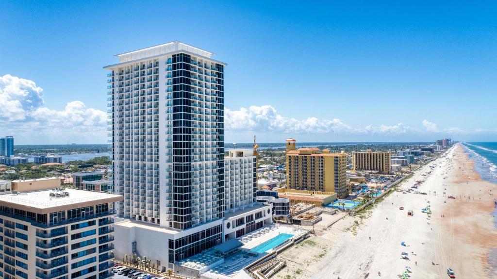Daytona Grande Oceanfront Resort Review
