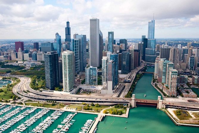 Departure Private Transfer: Chicago to OHare Airport ORD in Luxury SUV - Good To Know