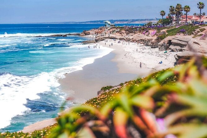 Departure Private Transfer: San Diego to San Diego Airport SAN in Business Car - Overview of the Departure Private Transfer Service
