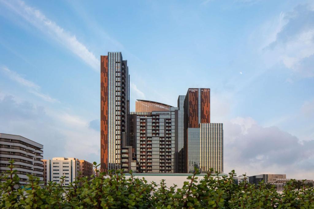 DoubleTree by Hilton Dubai M Square Hotel & Residences Review