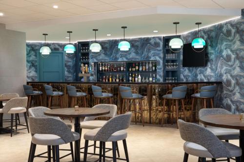 DoubleTree Suites by Hilton Orlando at Disney Springs - Good To Know
