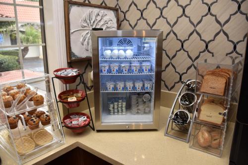 Dynasty Suites Redlands - Good To Know