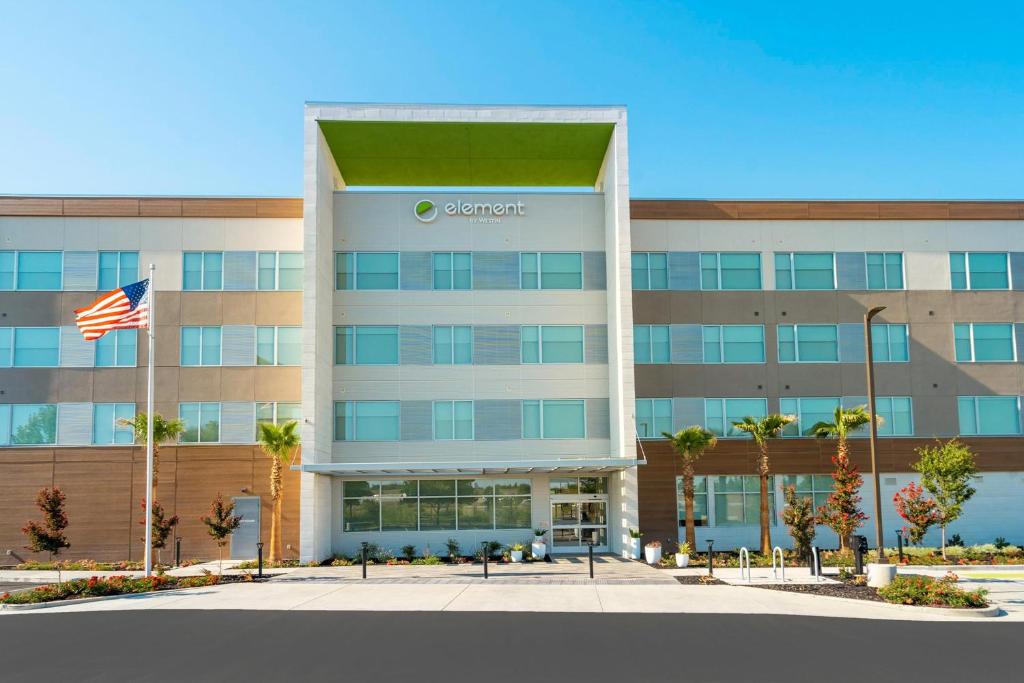 Element Sacramento Airport Review