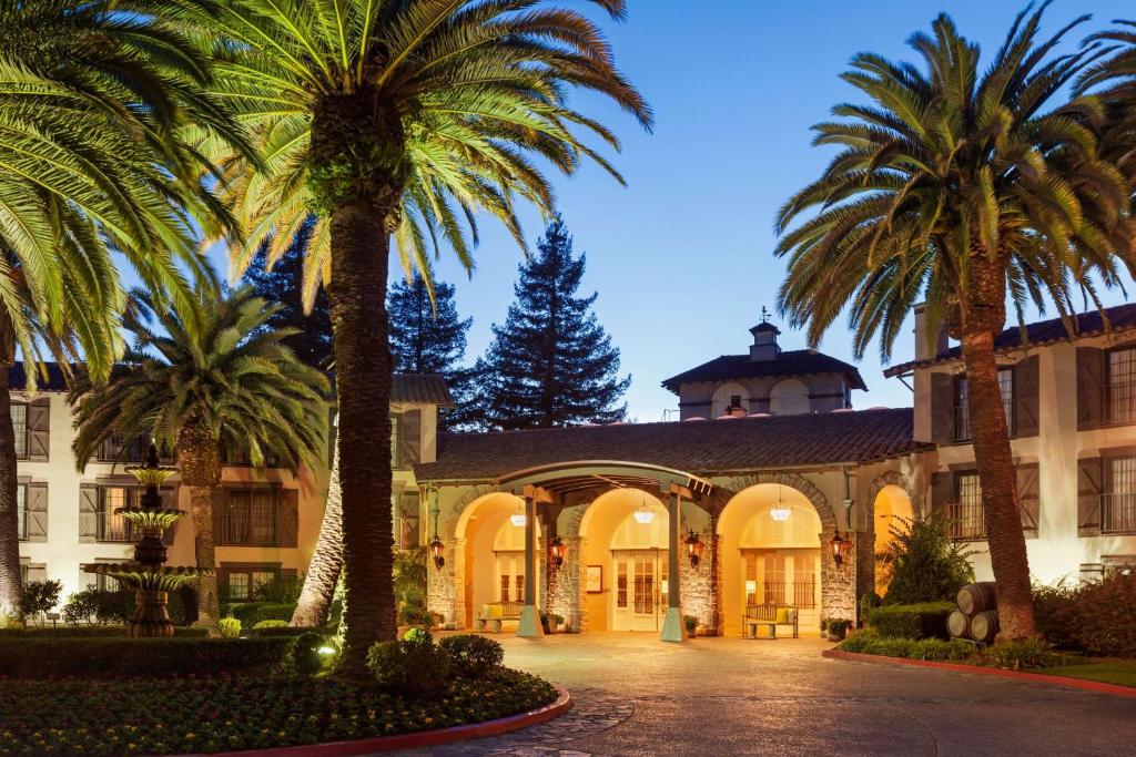 Embassy Suites by Hilton Napa Valley - Good To Know
