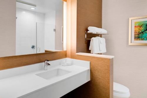 Fairfield Inn & Suites by Marriott Bakersfield North/Airport - Good To Know