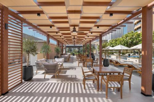 Fashion Avenue Dubai Mall - About Your Stay