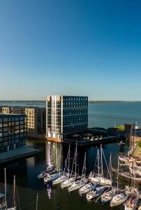 Four Elements Hotel - Hotel Overview and Location
