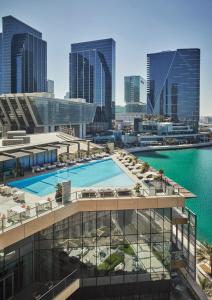 Four Seasons Hotel Abu Dhabi at Al Maryah Island - Exceptional Location and Connectivity