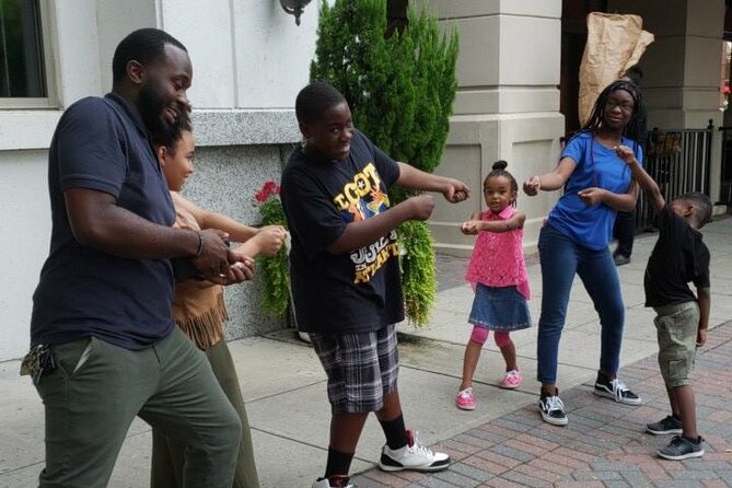 Fun City Scavenger Hunt in Shreveport by Wacky Walks - Good To Know