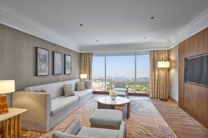 Grand Hyatt Dubai - About Your Stay