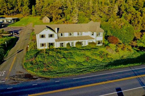 Gualala Country Inn - Overview and Location