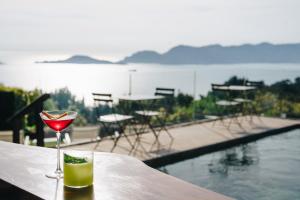 Gulf of Poets Relais & Spa - Good To Know