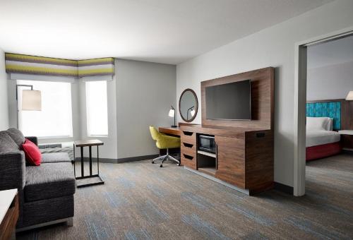 Hampton Inn San Diego/Del Mar - Good To Know