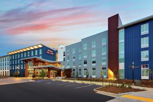 Hampton Inn & Suites San Diego Airport Liberty Station - Good To Know