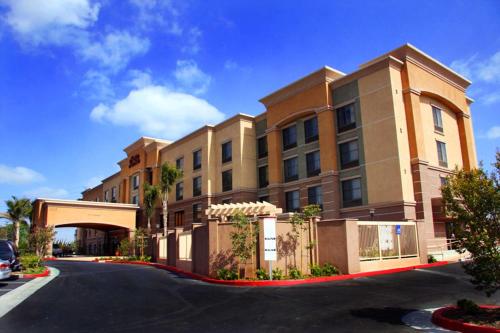 Hampton Inn & Suites Seal Beach - Good To Know