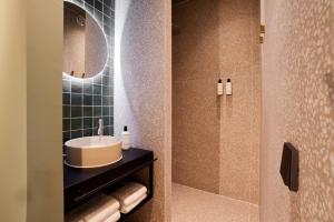 Heavens Hotel - Good To Know