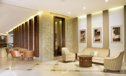 Hilton Garden Inn Dubai Al Mina - Jumeirah - About Your Stay