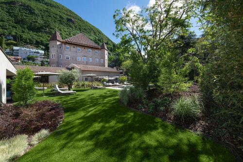 Hortenberg Castle - Good To Know