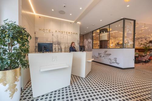 Hotel Amsterdam De Roode Leeuw - Good To Know