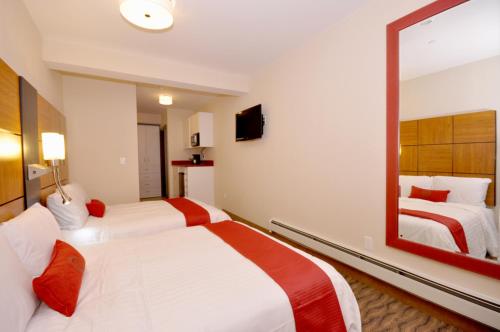 Hotel Five44 - Hotel Overview and Location