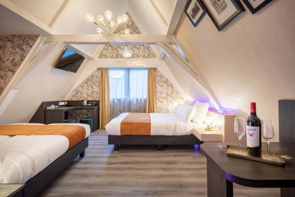 Hotel Oscar - Good To Know